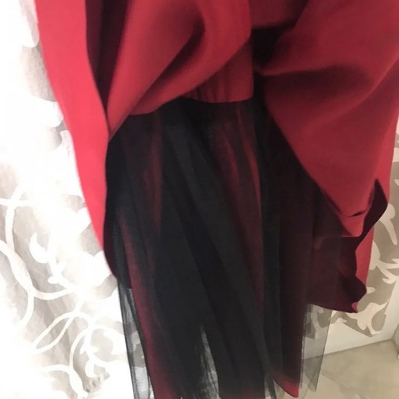 Red Formal Bundle w/ wrap and purse - Picture 5 of 9